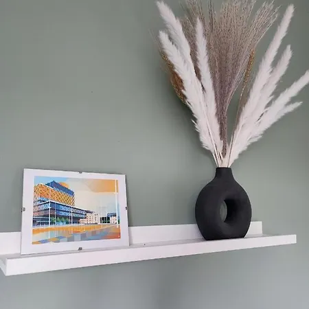 Cosy House In Excellent Connections To Centre Birmingham