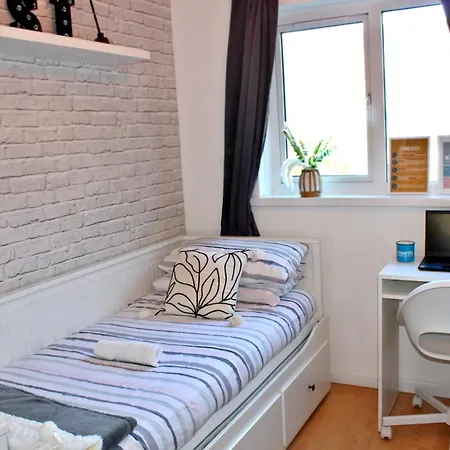 Cosy House In Excellent Connections To Centre Accommodatie bij particulieren